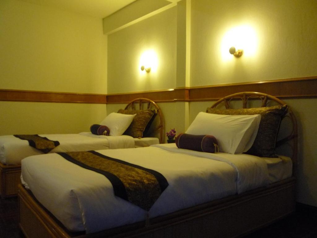 Pen Villa Hotel, Surin Beach - Sha Extra Plus Εξωτερικό φωτογραφία