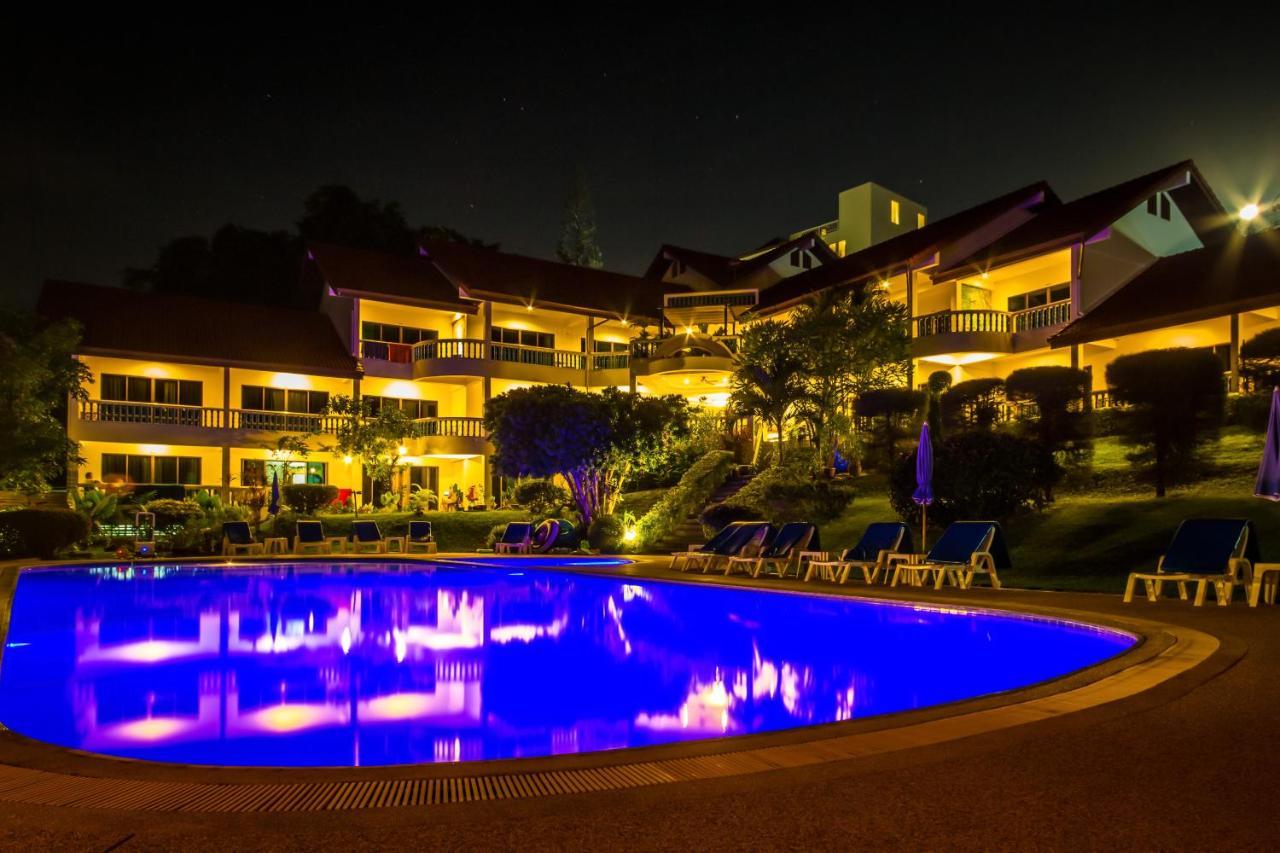 Pen Villa Hotel, Surin Beach - Sha Extra Plus Εξωτερικό φωτογραφία